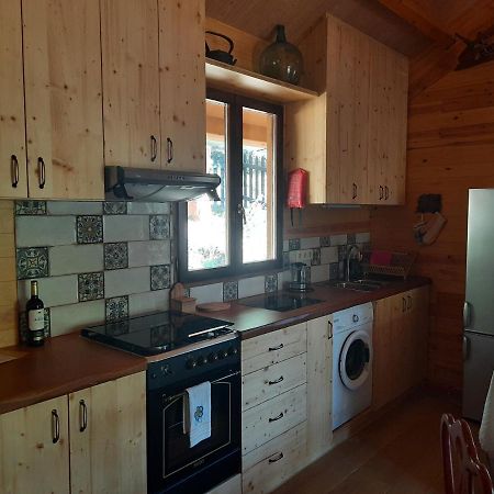 Rustic Cabin in the Woods/Cabaña en el bosque Amer Exterior foto
